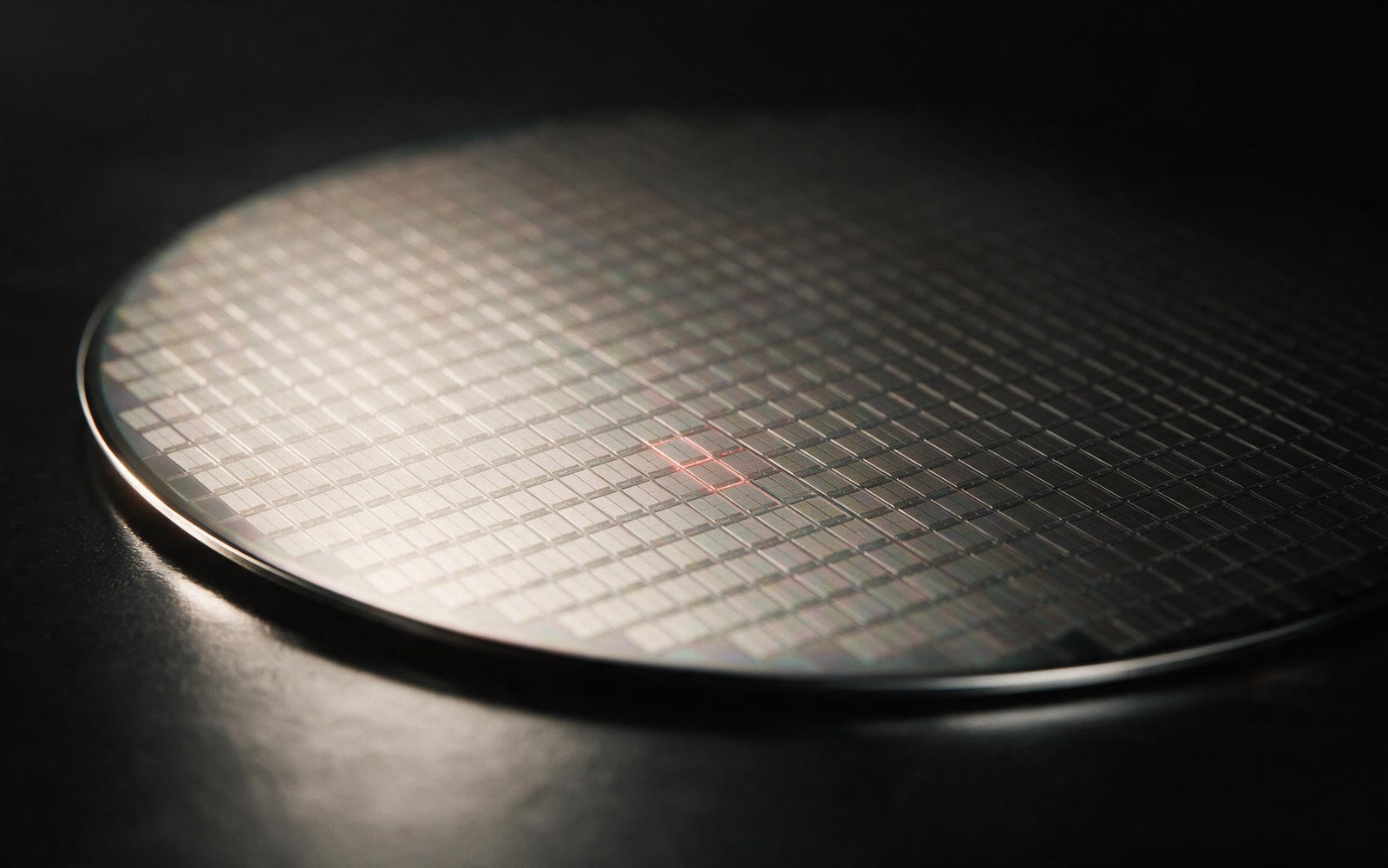28 nm wafer / die concept for the LLM IC
